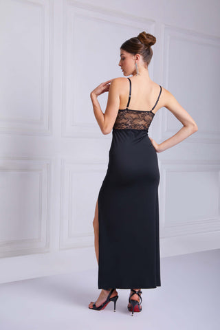 DOLL Split Maxi Dress Dress In Black - VOUVELLA
